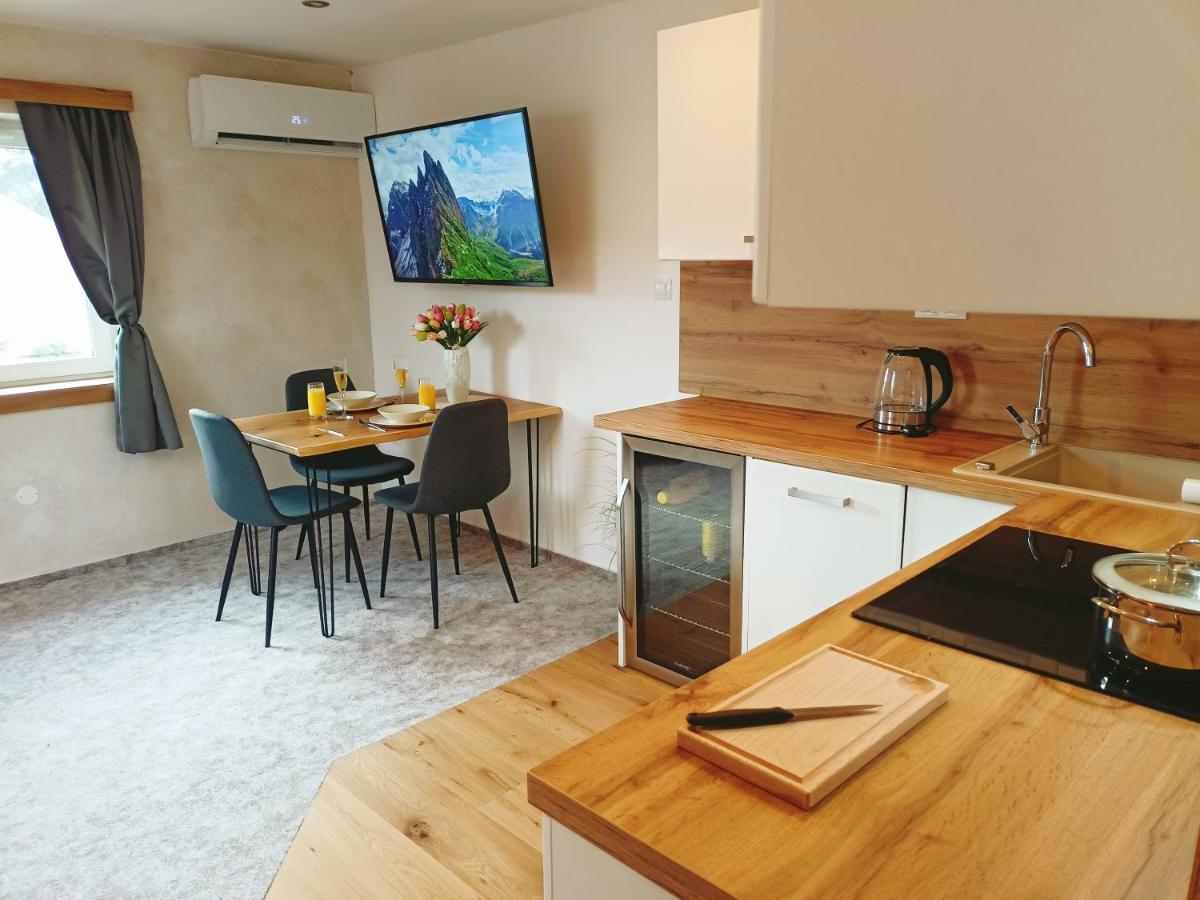 Apartman U Ovecku - Nová Paka Екстериор снимка